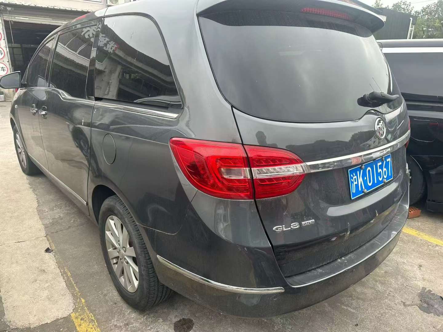 Buick GL8 25S 9