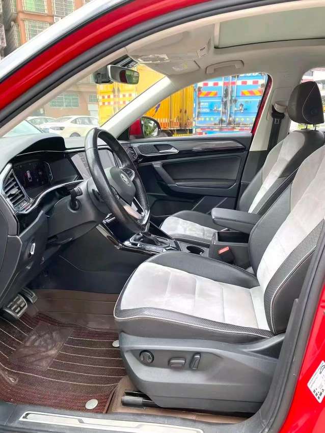 Volkswagen Tayron X 330 TSI 2WD Premium Smart Connect 5