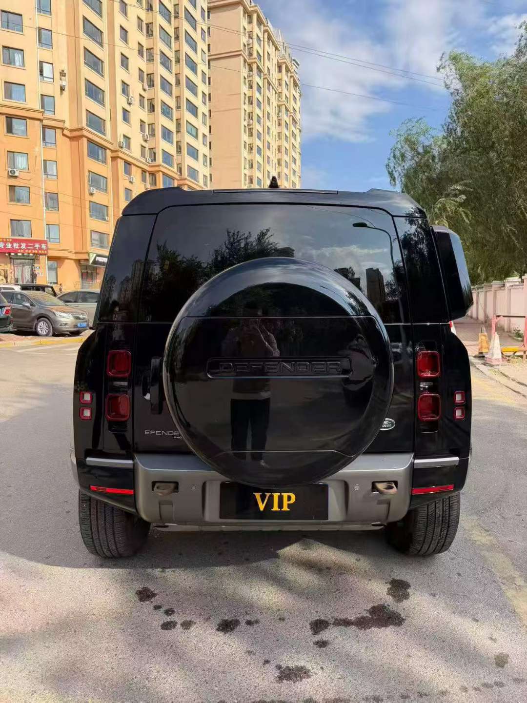 Land Rover Defender 2023 110 5