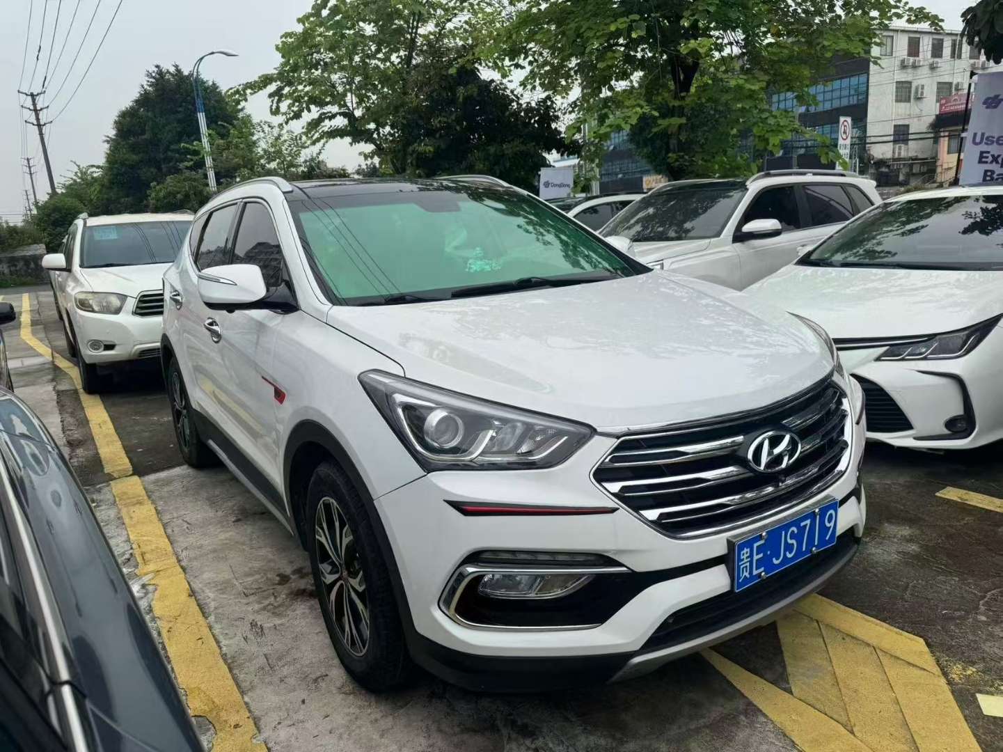 Hyundai Santa Fe 2017 2.0T 7-Seater 2WD Intelligent 2