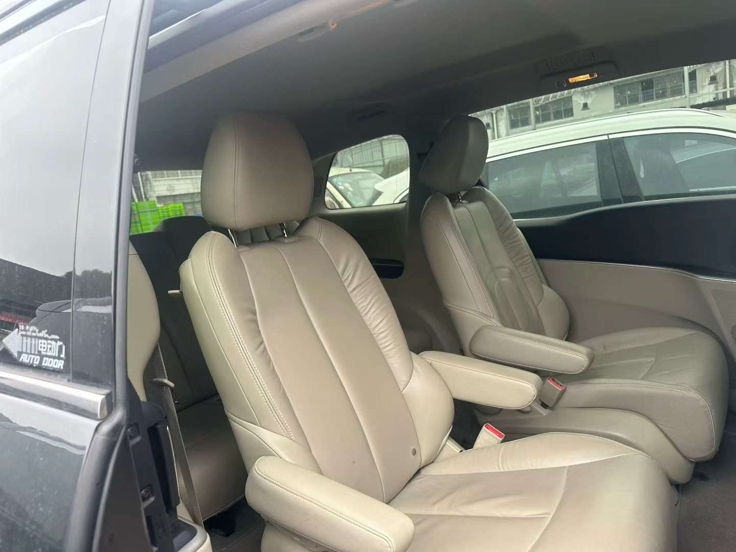 Buick GL8 25S 6