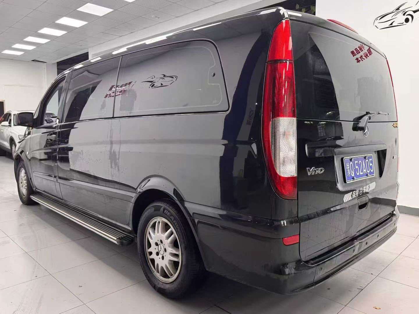 Mercedes-Benz Vito 9