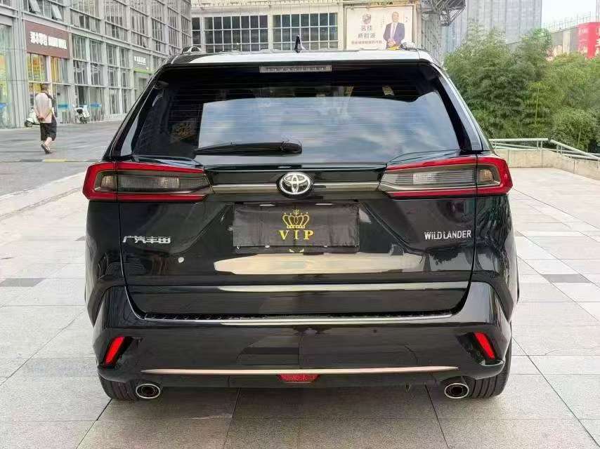 Toyota Wildlander 2.0L 2WD Luxury PLUS 4