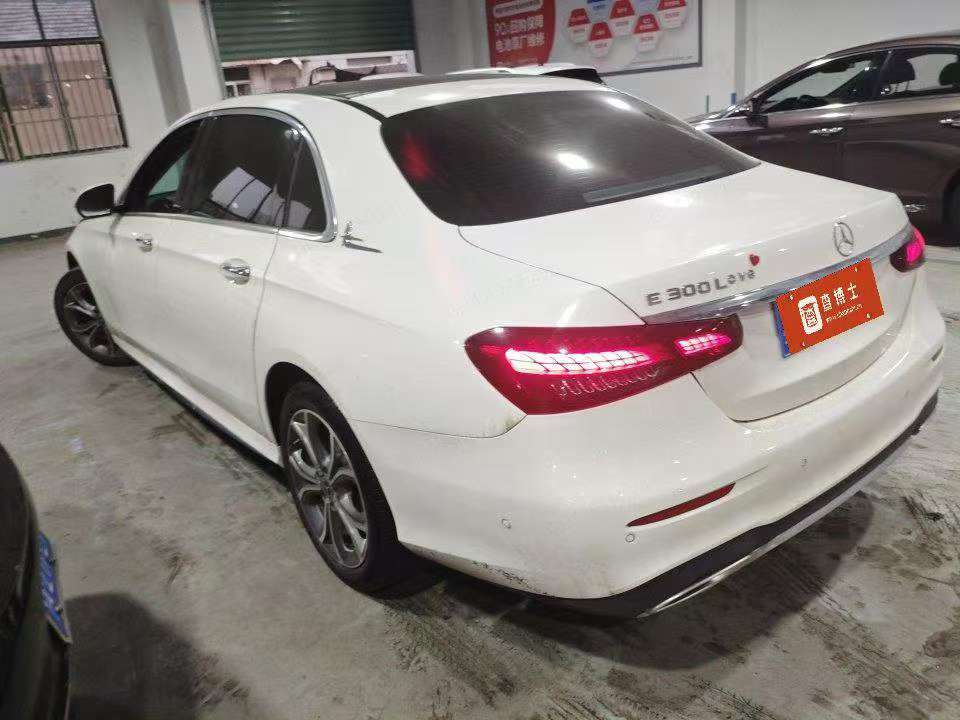 Mercedes-Benz E-Class 2.0T Sport Luxury 4