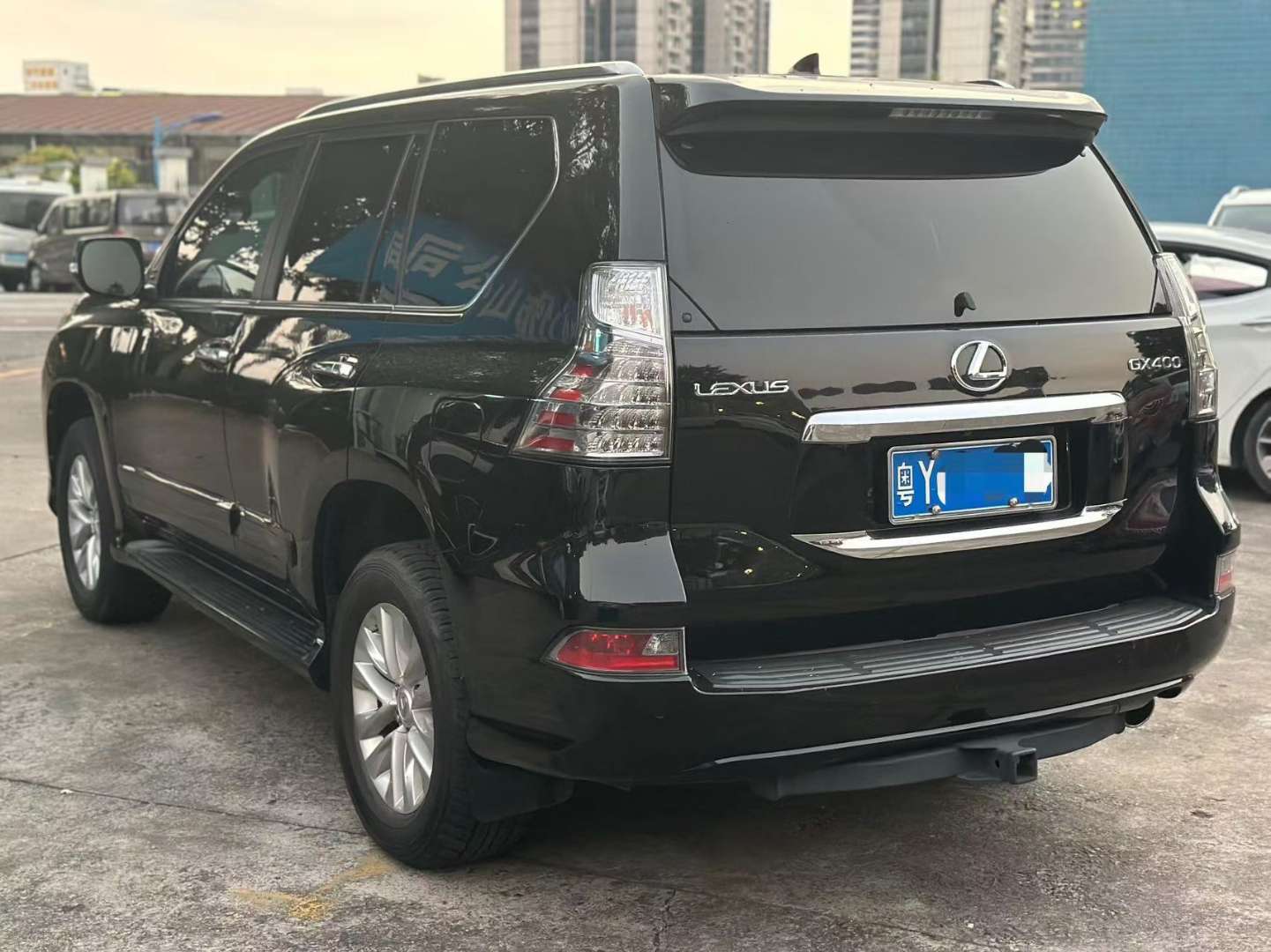 Lexus GX400 2015 4.0 Luxury Edition 4