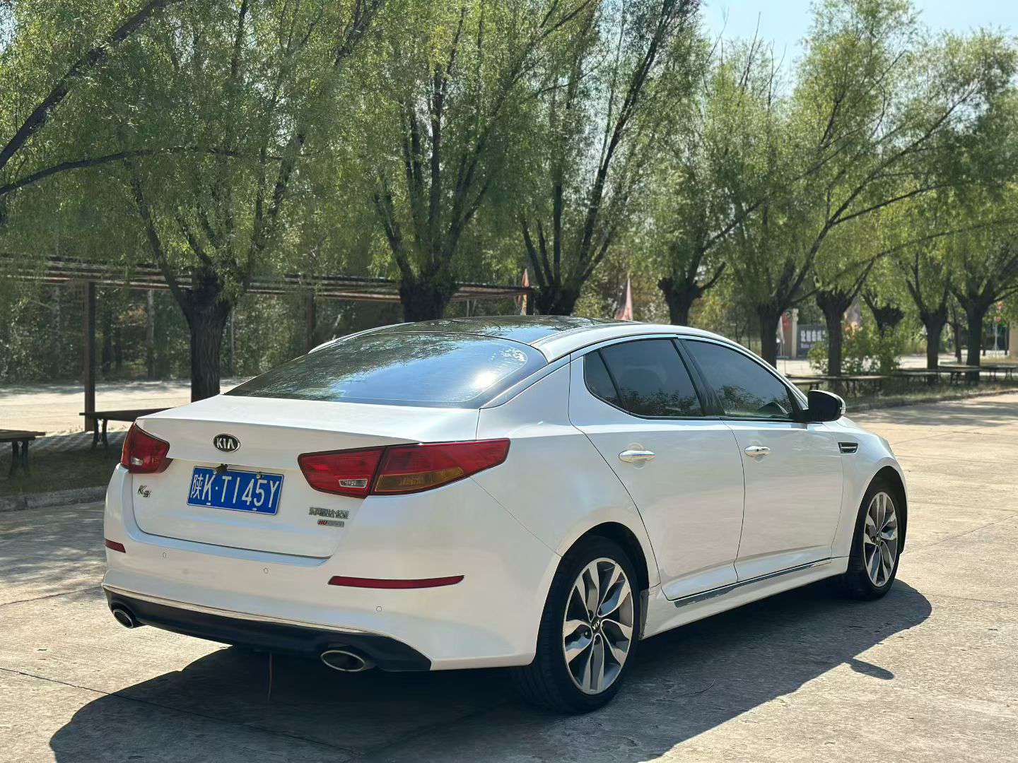Kia K5 2.0L Automatic High Trim 6