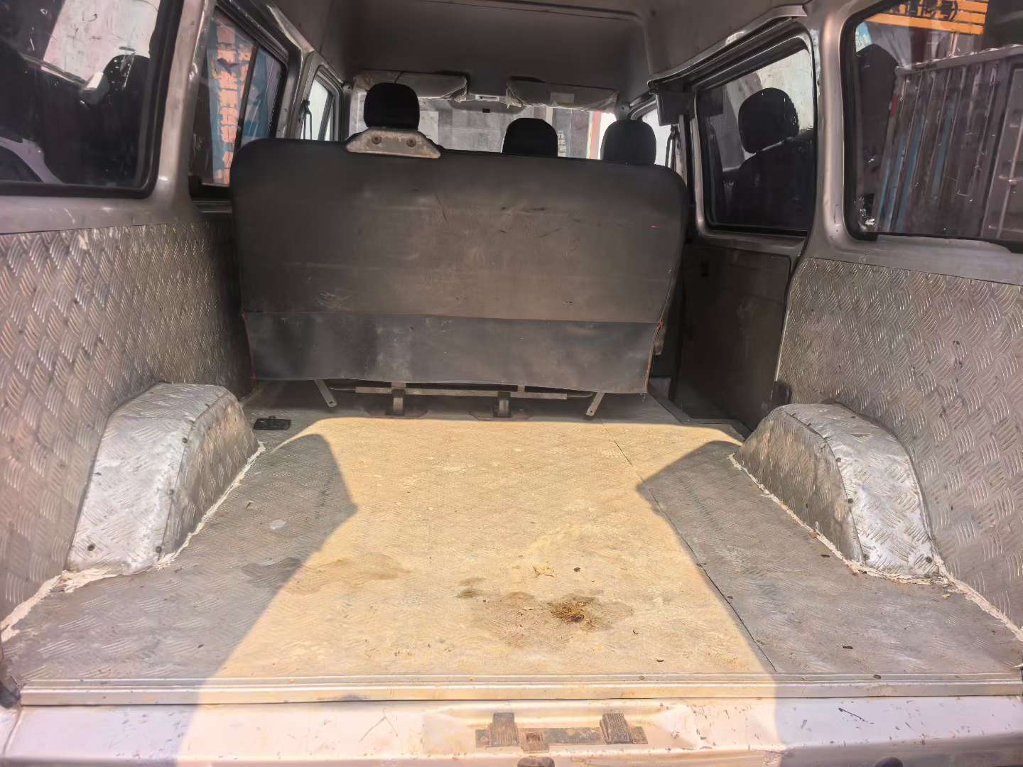 JMC Trans 2.8T Diesel 6-Seater Blue Plate 8