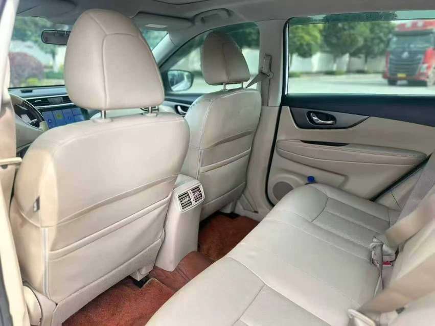 Nissan X-Trail 6