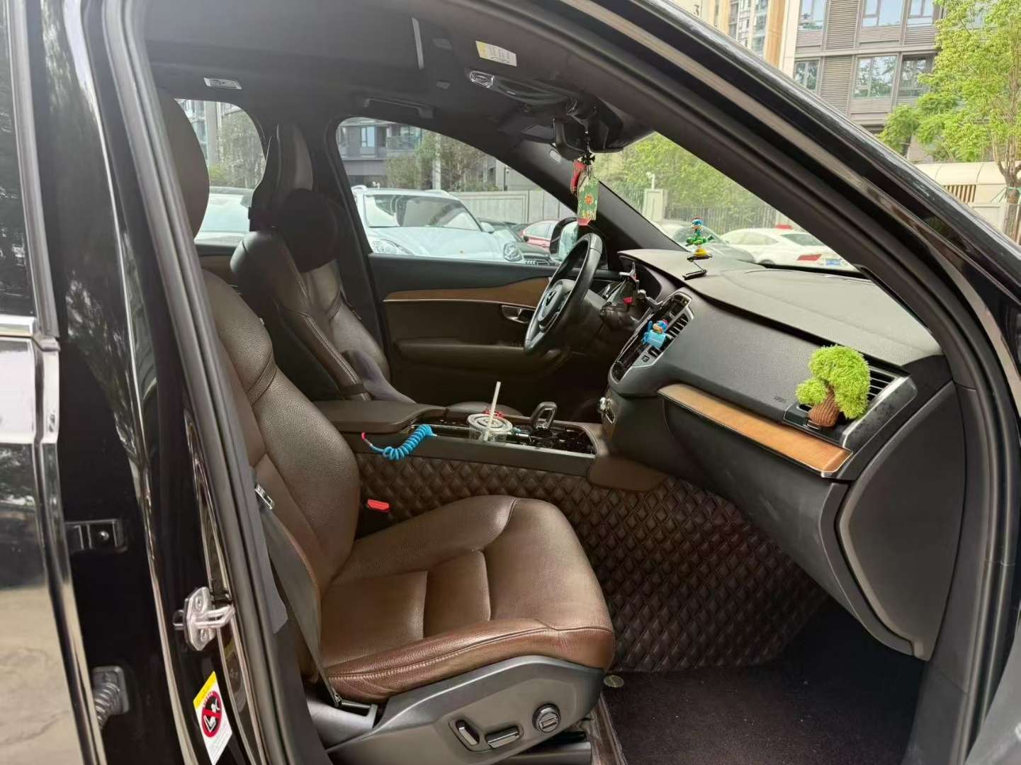 Volvo XC90 B5 Intelligent Luxury 5-Seater 6