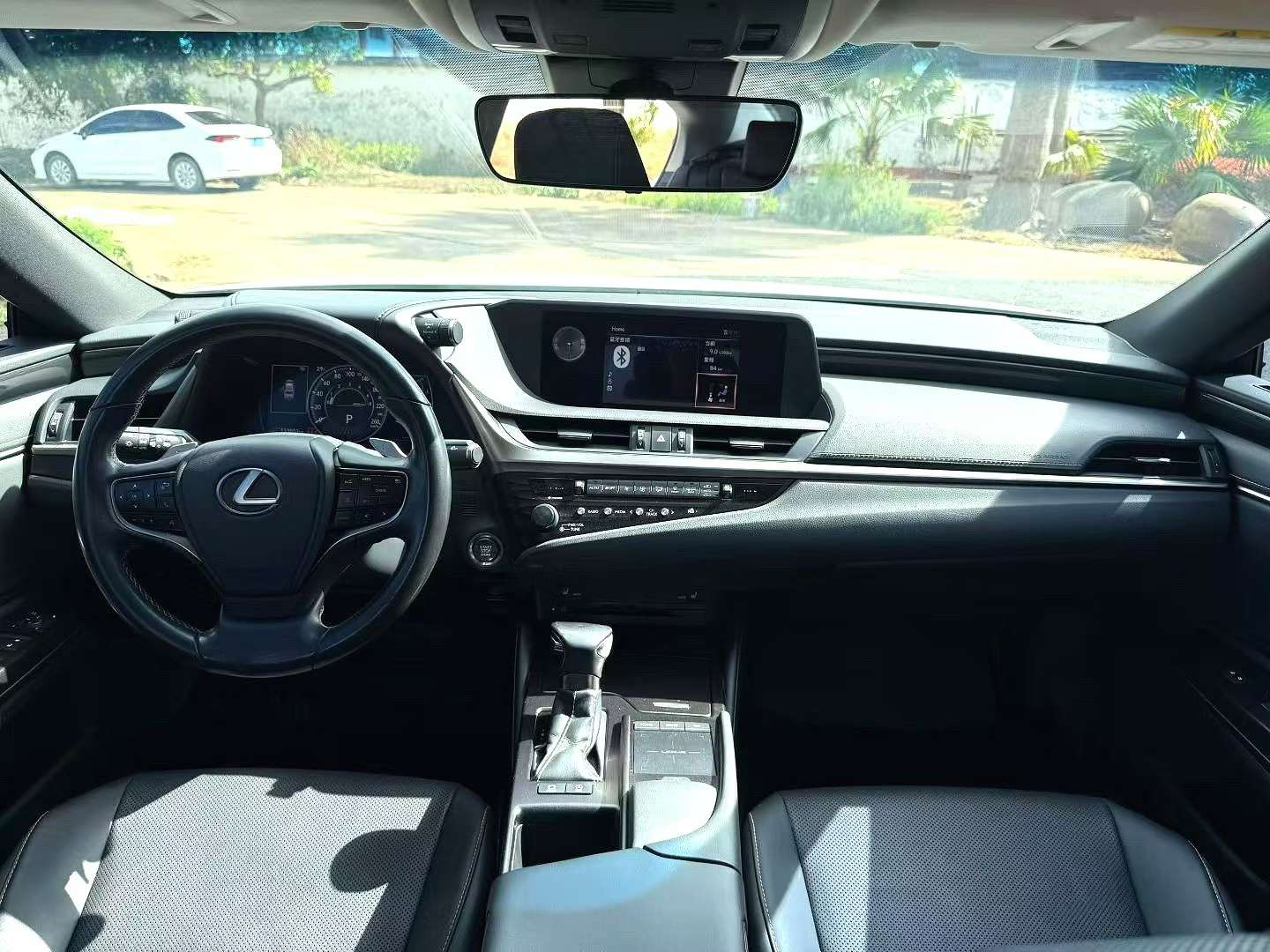 Lexus ES 5