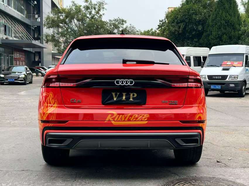 Audi Q8 2020 55 Luxury 8