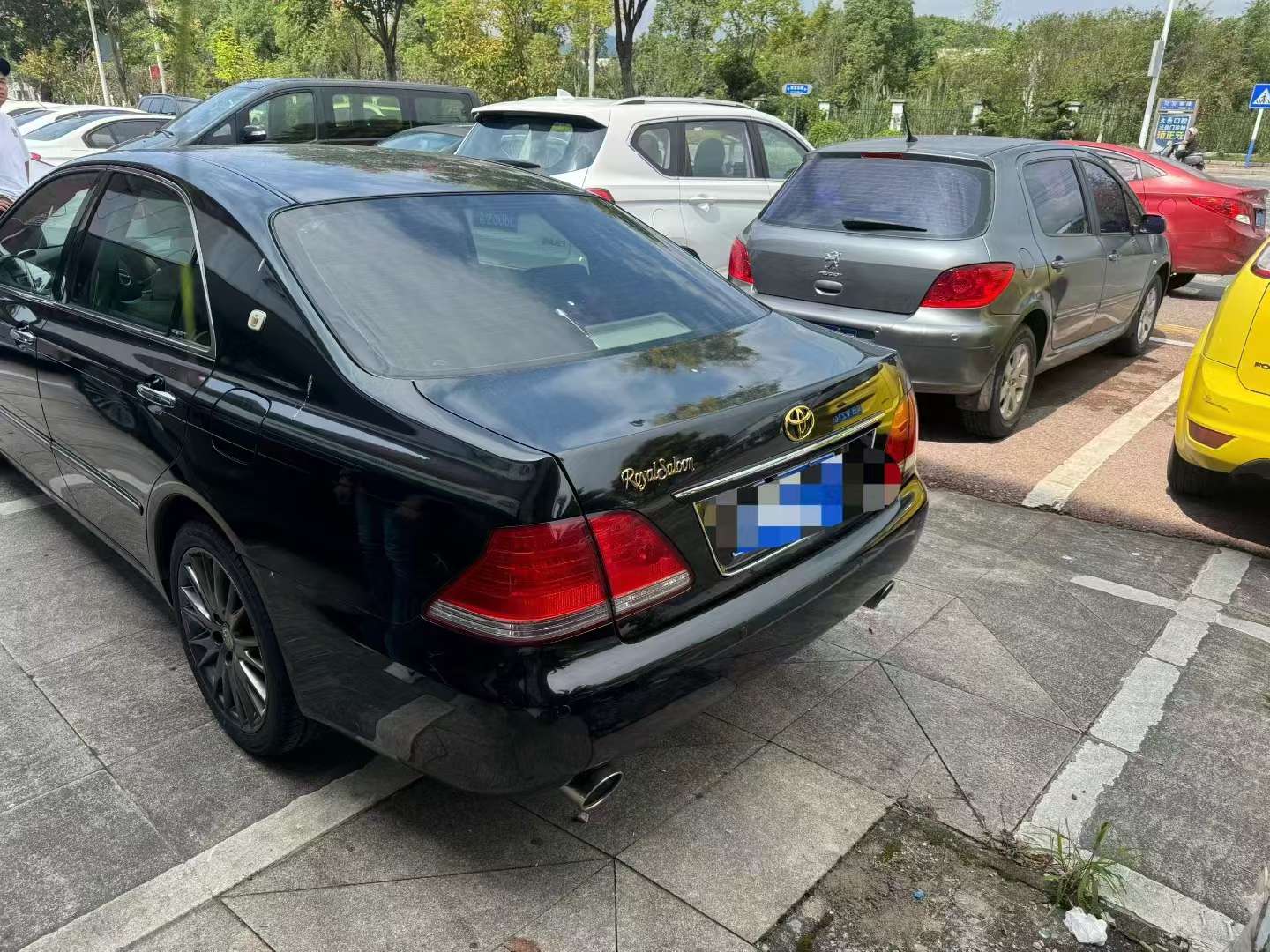 Toyota Crown 2008 2.5L Navigation High Trim 4