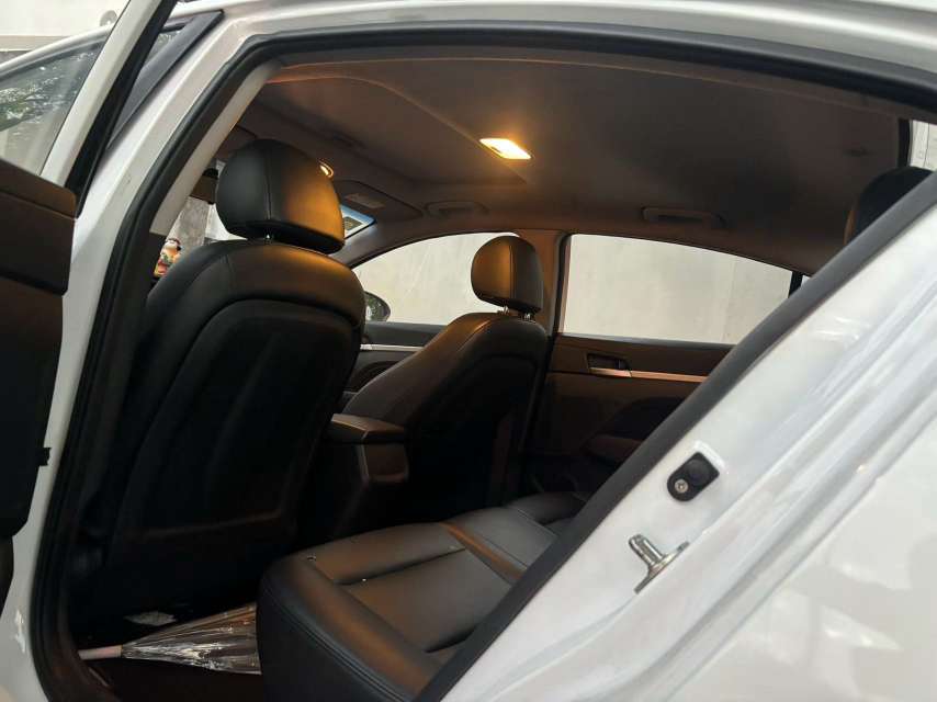 Hyundai Verna 1.6 Special Edition 6