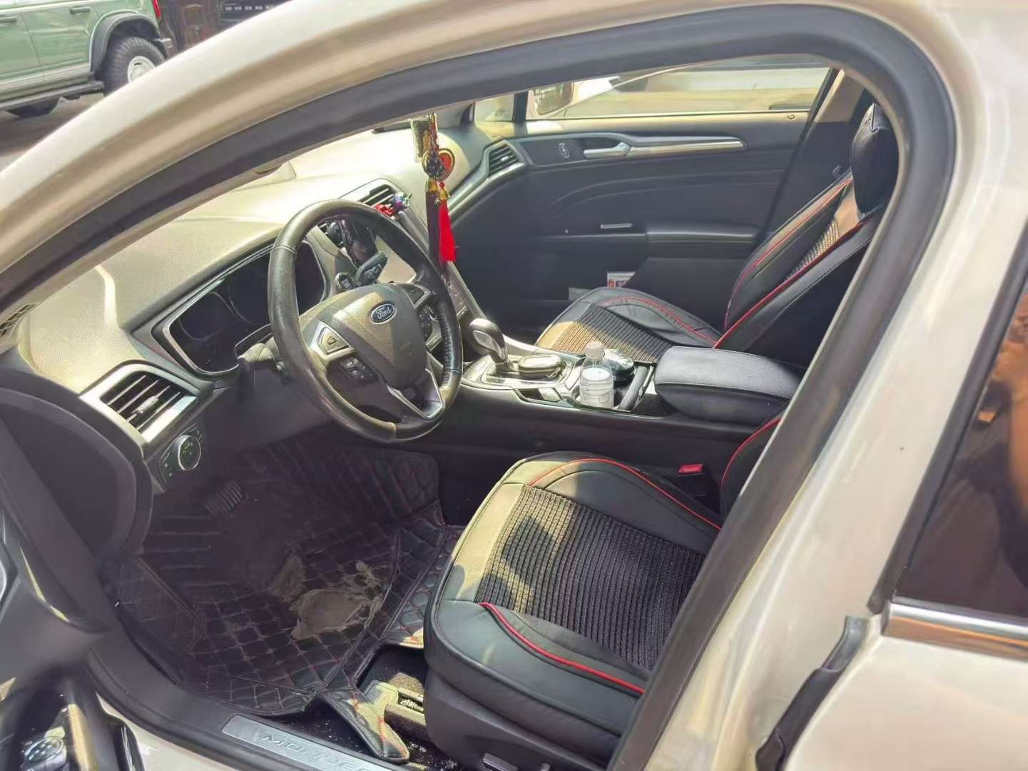 Ford Mondeo 2.0T Luxury Sport Edition 3