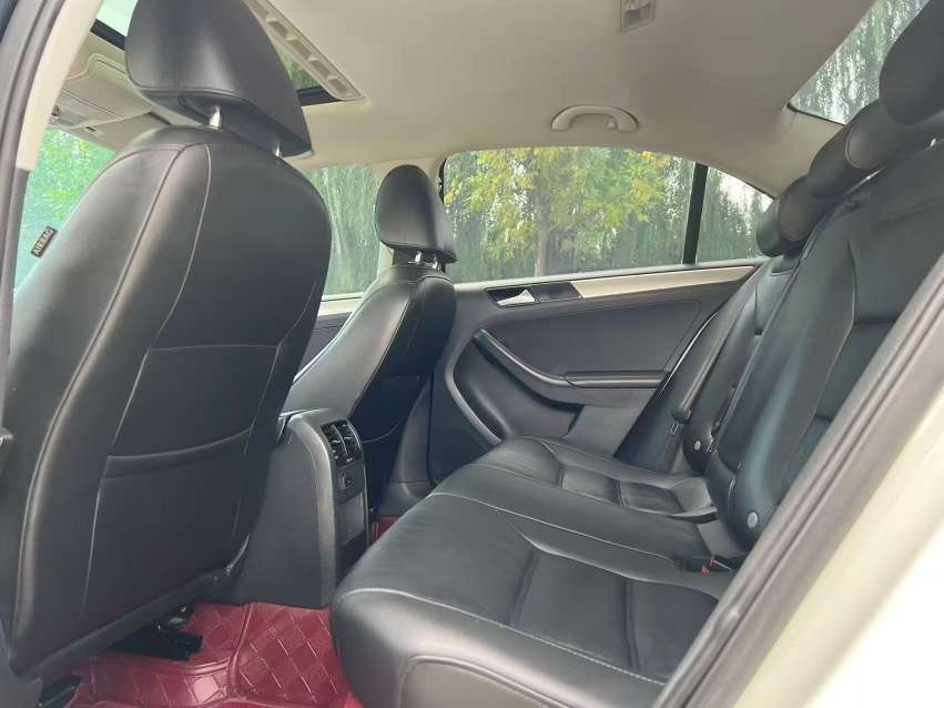 Volkswagen Sagitar 1.4T 6