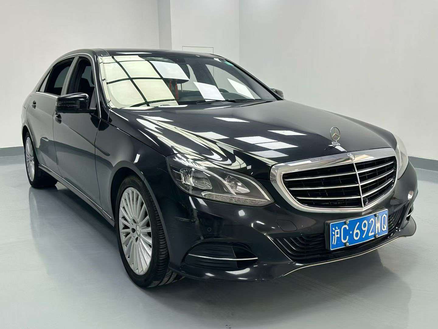 Mercedes-Benz E-Class 2015 E 260 3