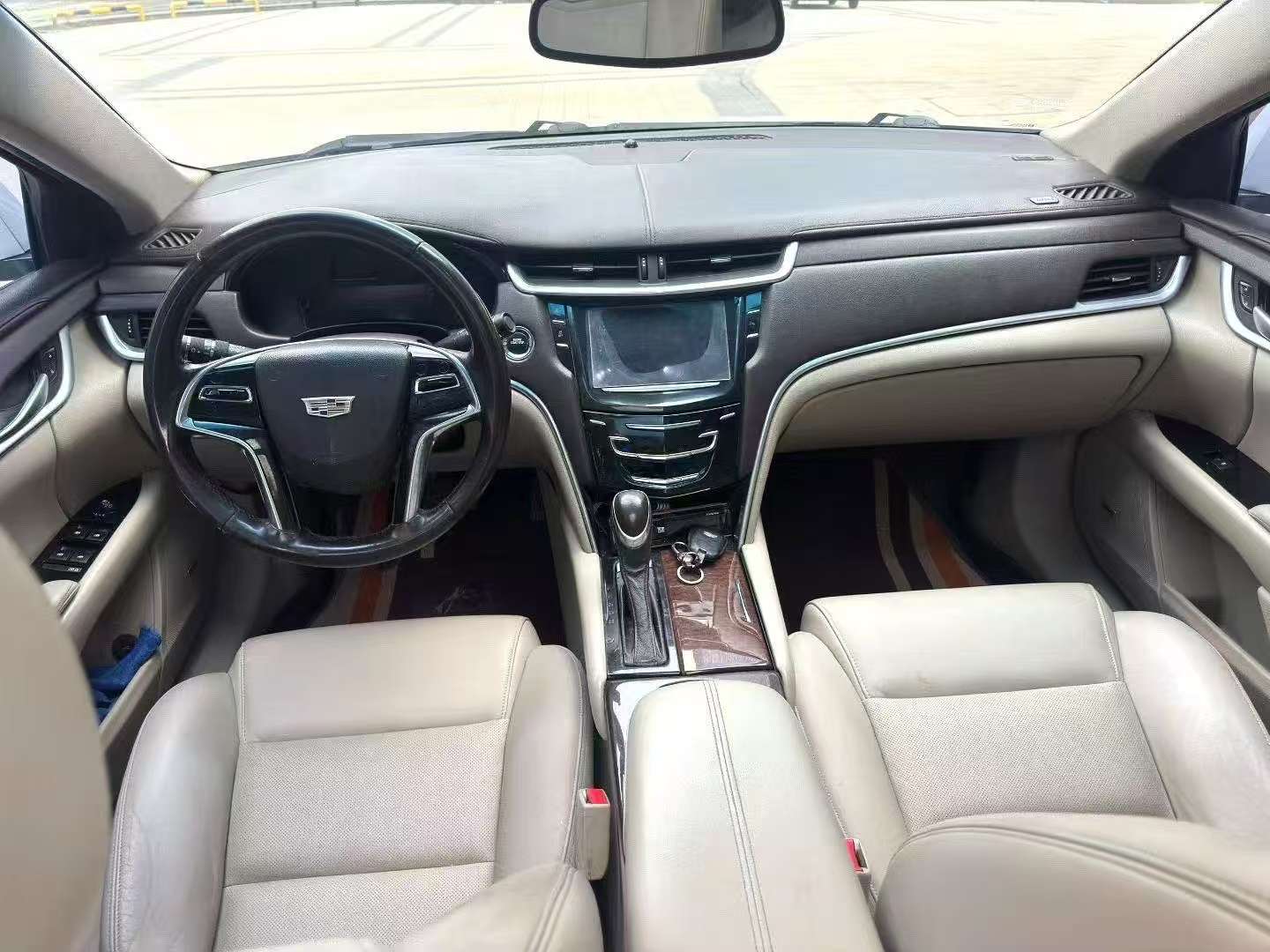 Cadillac XTS 2.0T 28T Tech 6