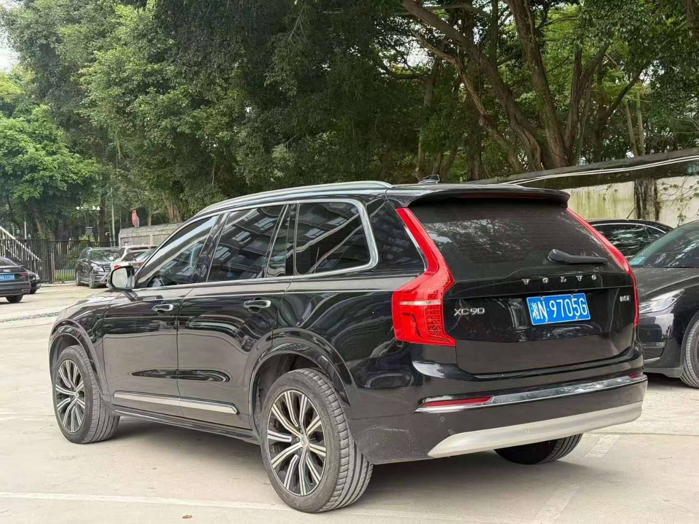 Volvo XC90 B5 Intelligent Luxury 5-Seater 4