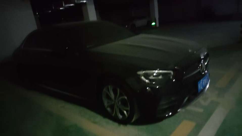 Mercedes-Benz E-Class 2022 E300 Luxury 2