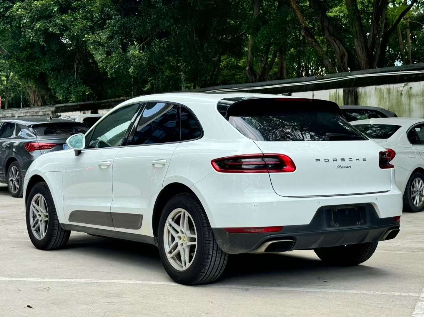 Porsche Macan 2.0T 4