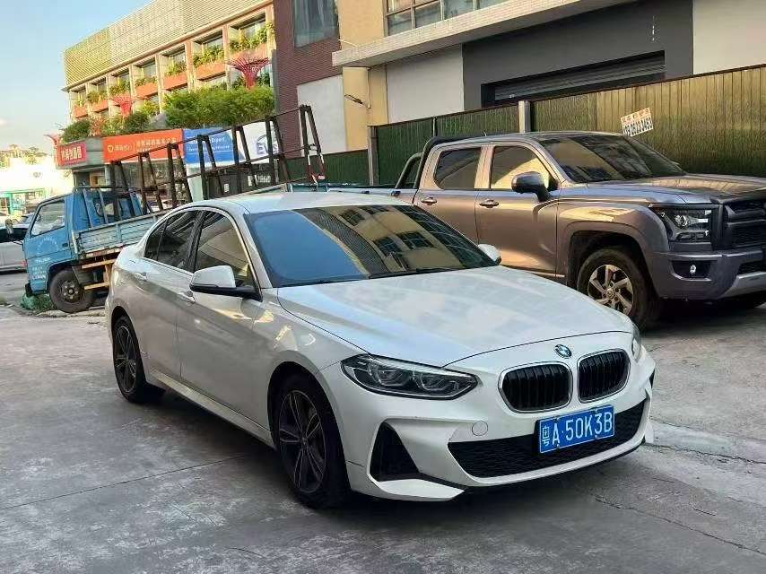 BMW 1 Series 120i 1.5T Sport Edition 2