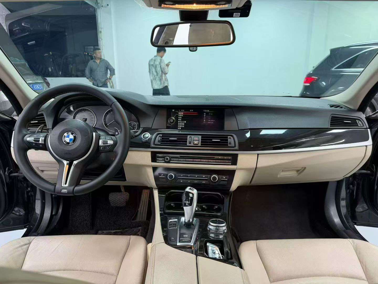 BMW 5 Series 525Li High Trim 6