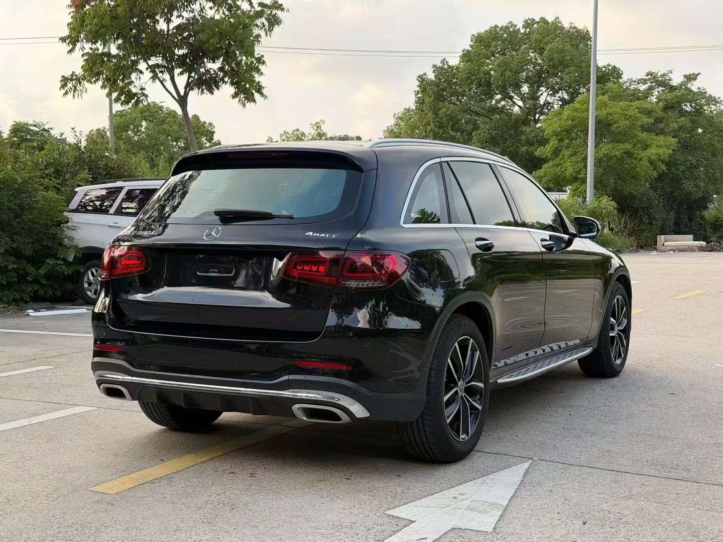 Mercedes-Benz GLC 2020 300L 2.0T 4WD 4