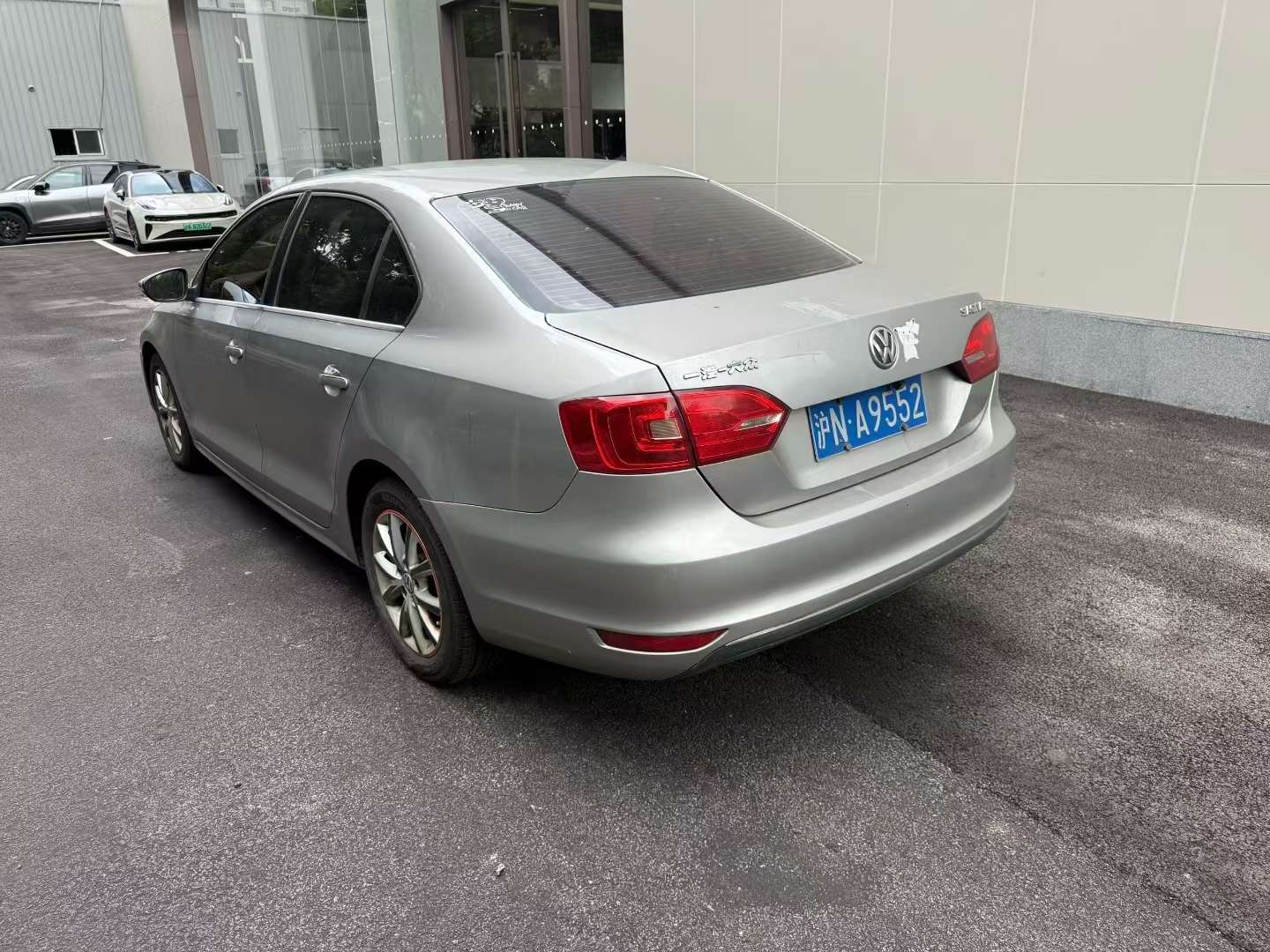 Volkswagen Sagitar 2012 1.6L Automatic Sunroof 7