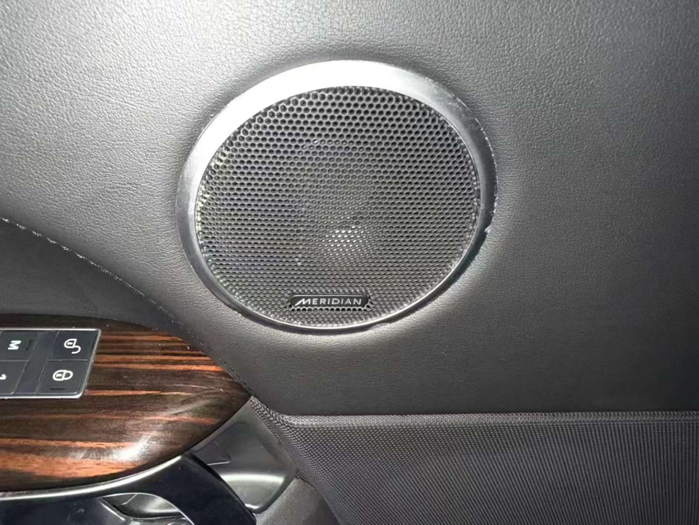 Land Rover Range Rover 7
