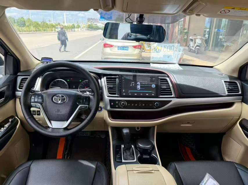 Toyota Highlander 2015 2.0T AWD 7-Seater Elite 8