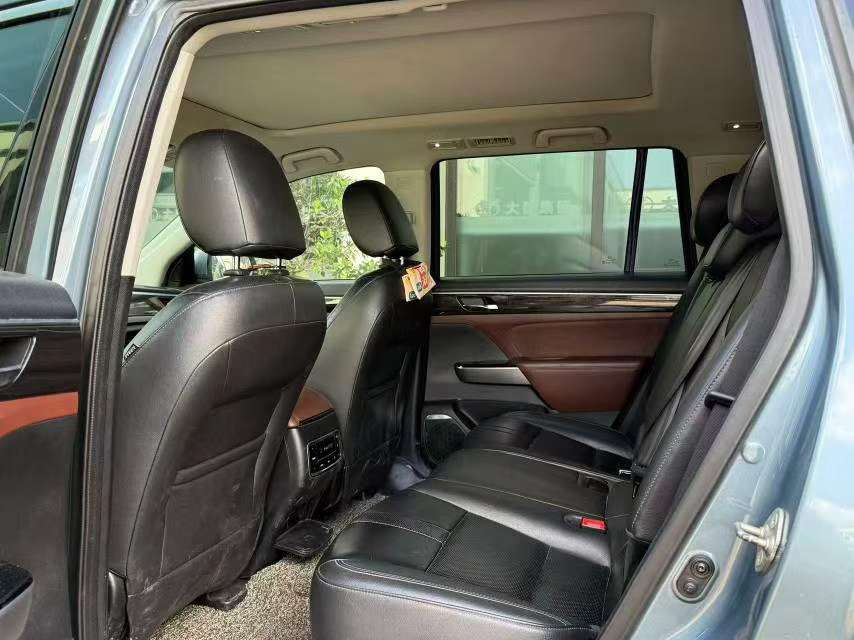 Trumpchi GS8 AWD Luxury 8