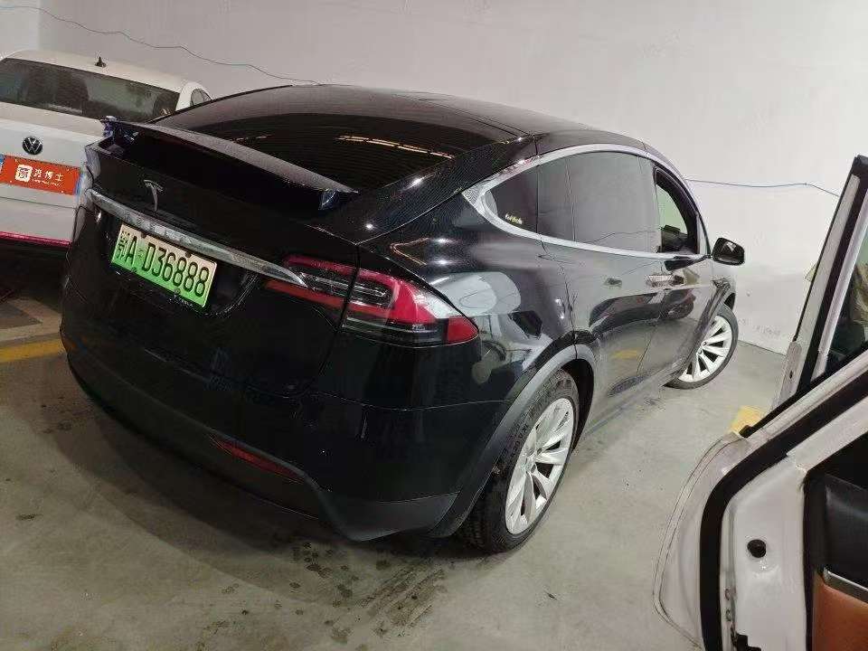 Tesla Model X 2016 75D 2