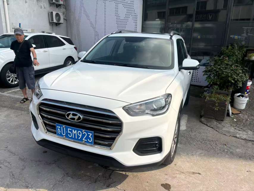 Hyundai ix35 2WD Zhiyong Changxiang Edition