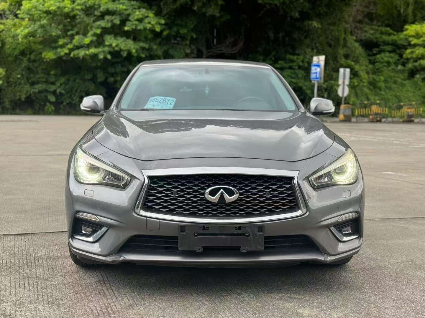 Infiniti Q50L 2.0T Automatic Sunroof Yixiang Edition