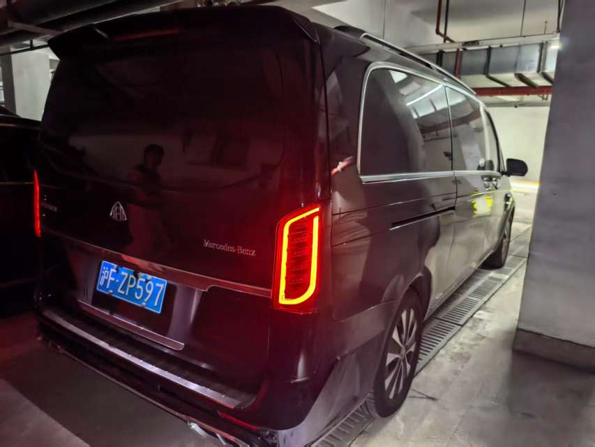 Mercedes-Benz Vito 2.0T Business 7-Seater 9