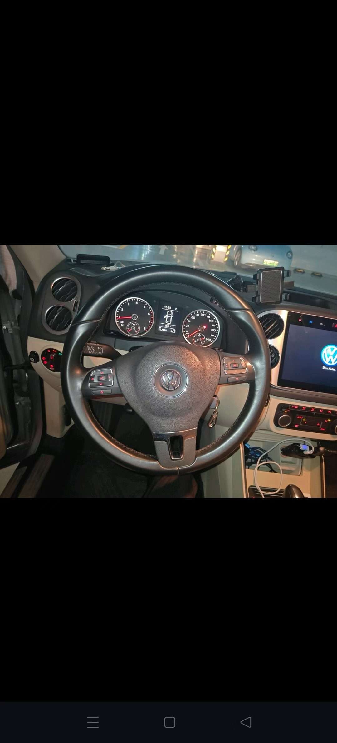 Volkswagen Tiguan 1.8T AWD Trend 7