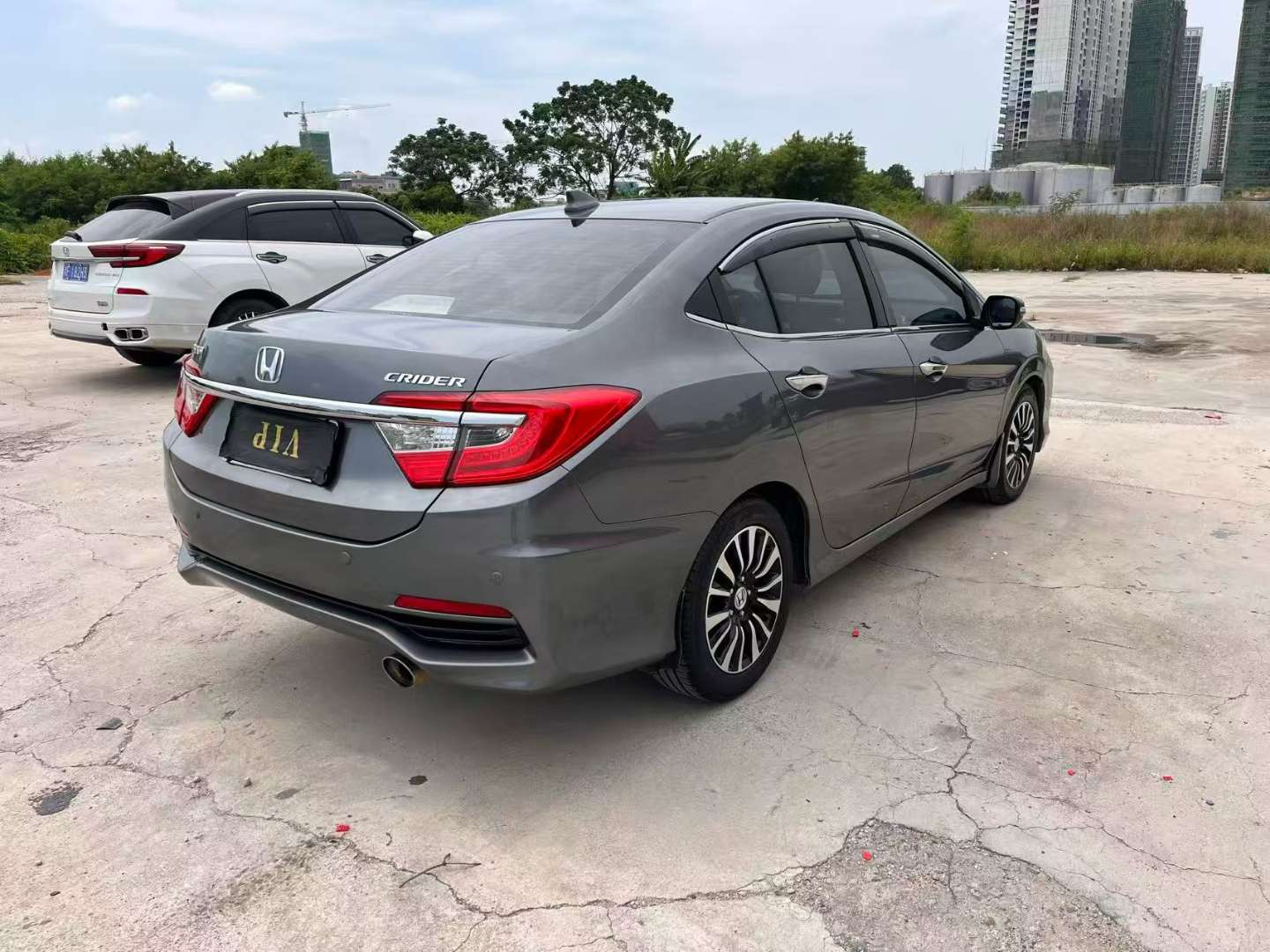 Honda Inspire 1.8 Automatic Deluxe Edition 9