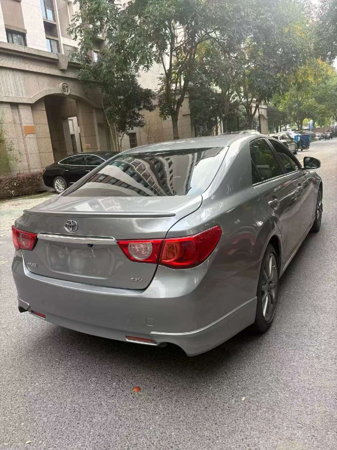 Toyota Reiz 2.5V 4