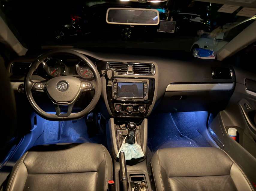 Volkswagen Sagitar 2016 Manual 6