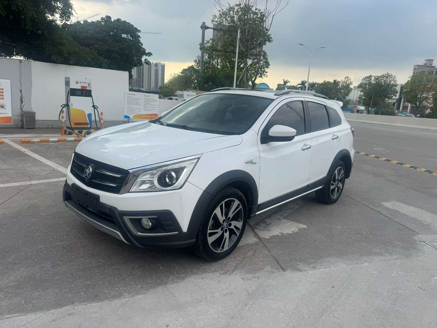 Venucia T70X