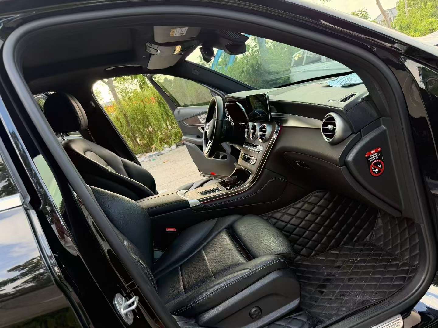 Mercedes-Benz GLC 2020 300L 2.0T 4WD 7