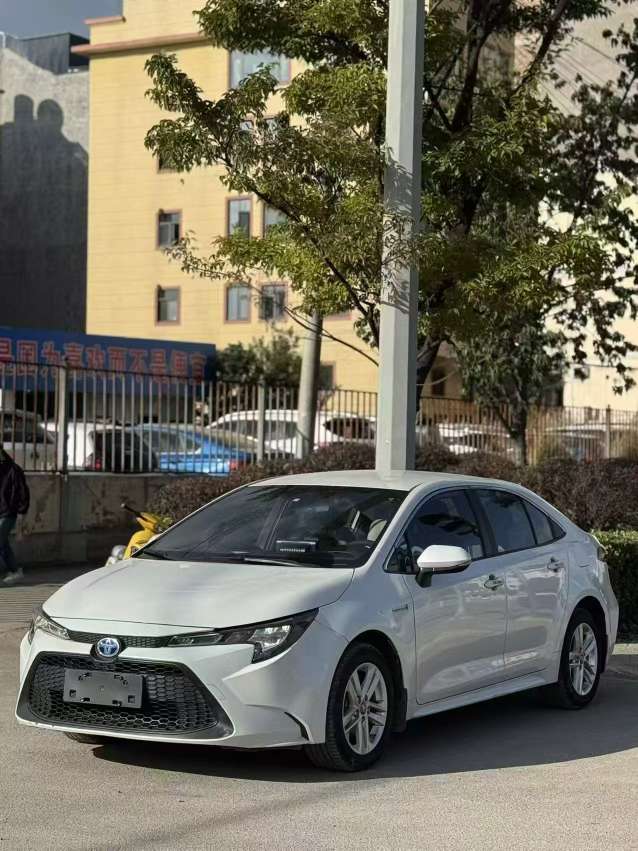 Toyota Levin 1.8L Hybrid Automatic 2