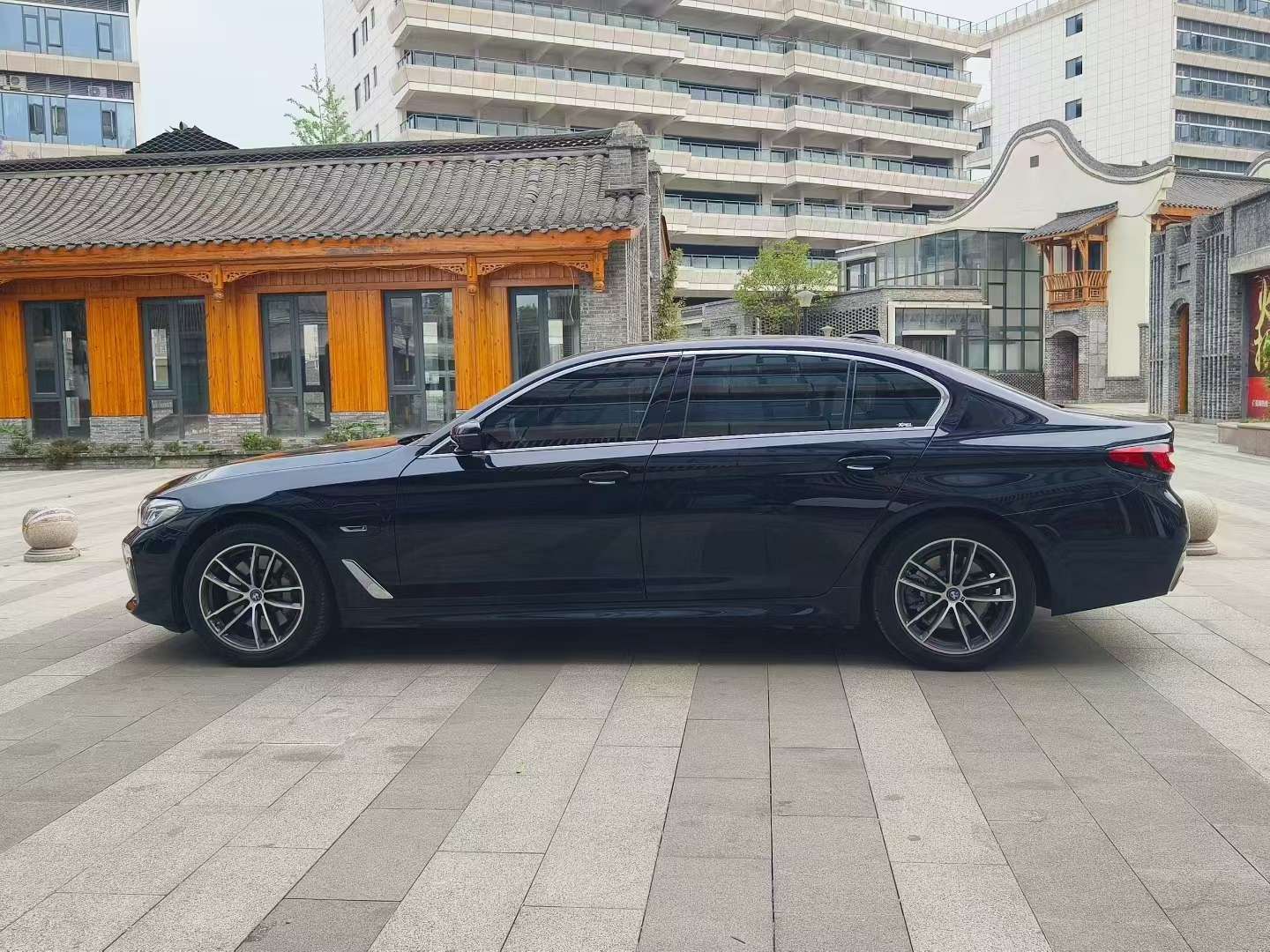 BMW 5 Series 2022 Facelift 535Le Pioneer Edition M Sport Package 7