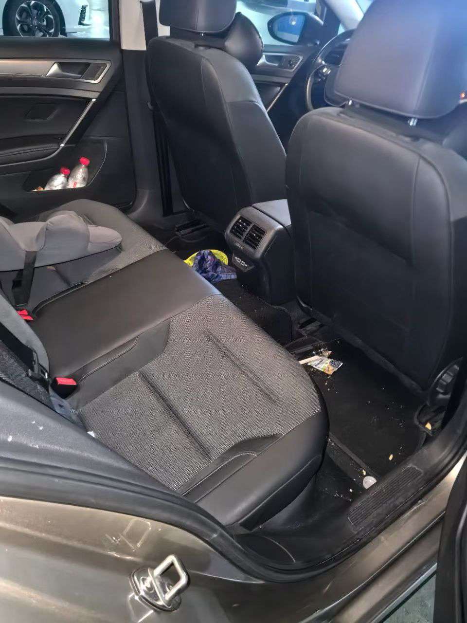 Volkswagen Golf 1.6 Comfort Edition 6