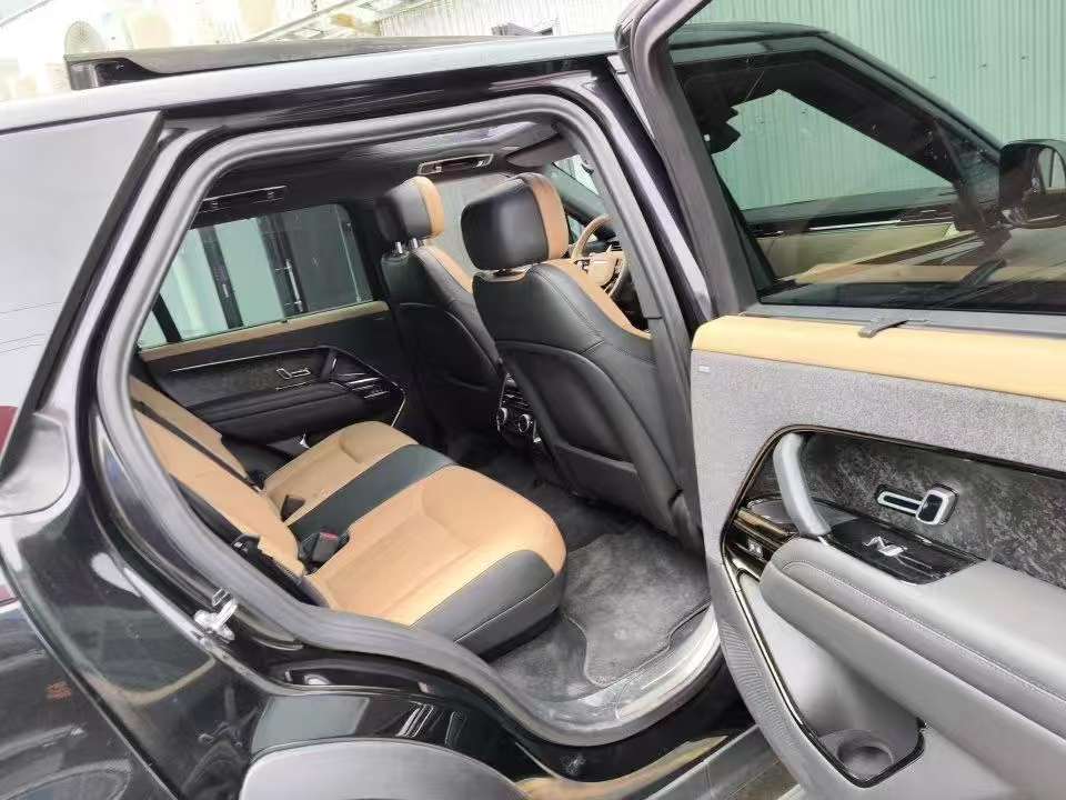 Land Rover Range Rover Sport 2025 3.0T 3