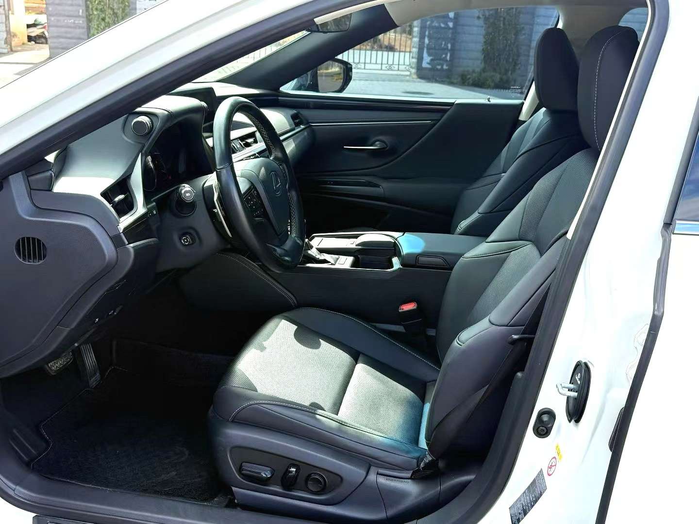 Lexus ES 4