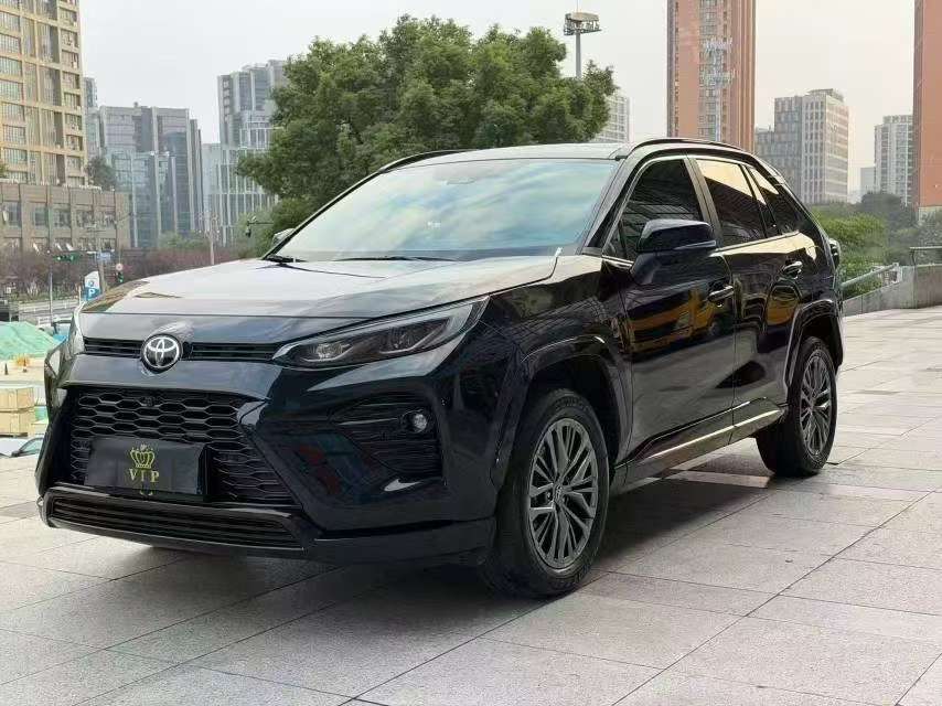 Toyota Wildlander 2.0L 2WD Luxury PLUS