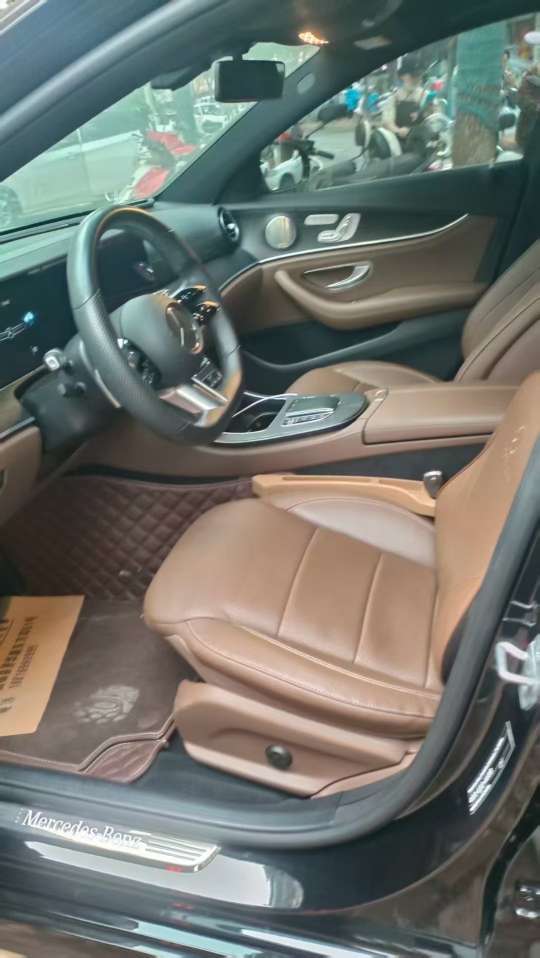 Mercedes-Benz E-Class 2022 E300 Luxury 3