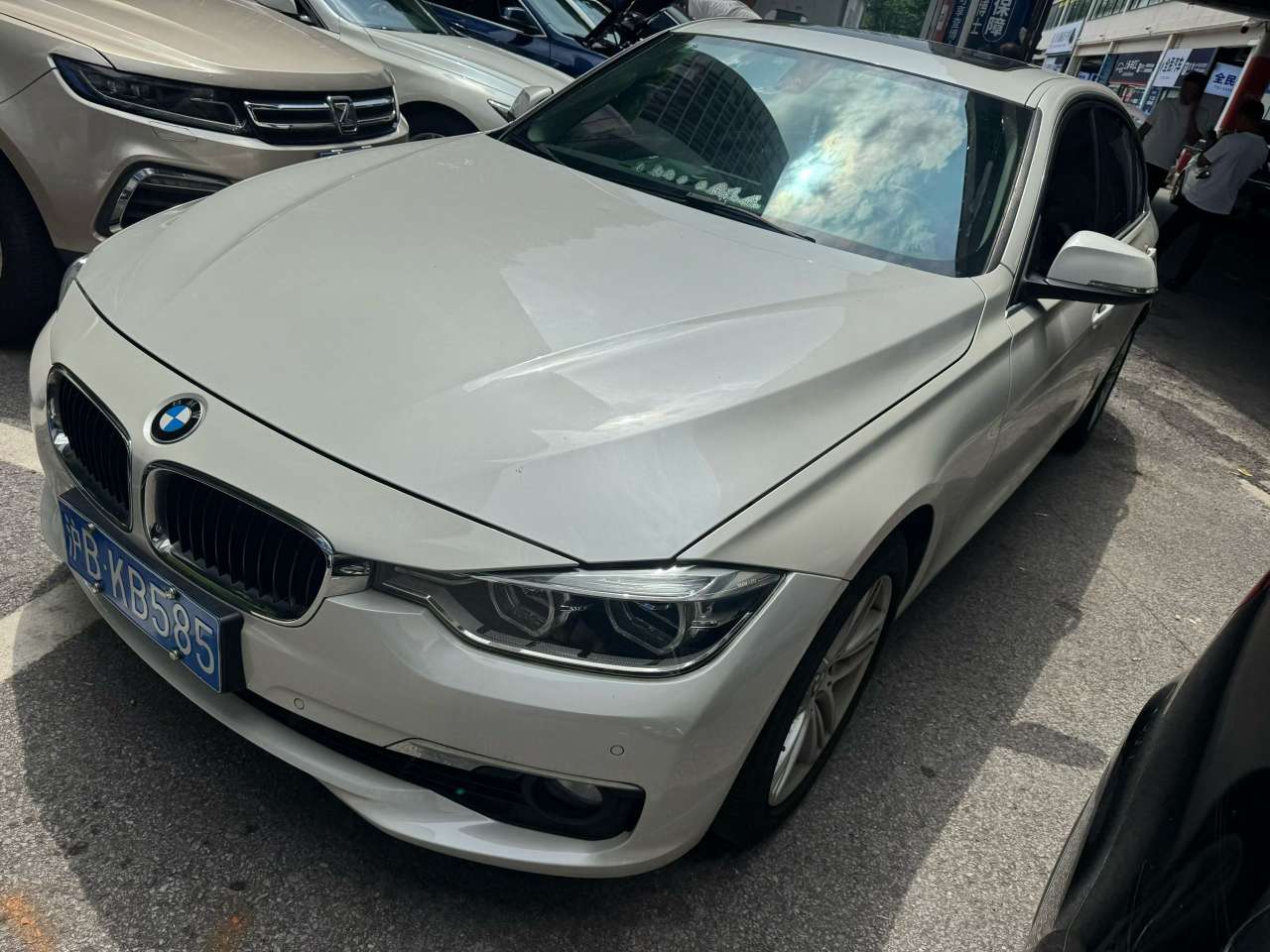 BMW 3 Series 320Li Sport 2