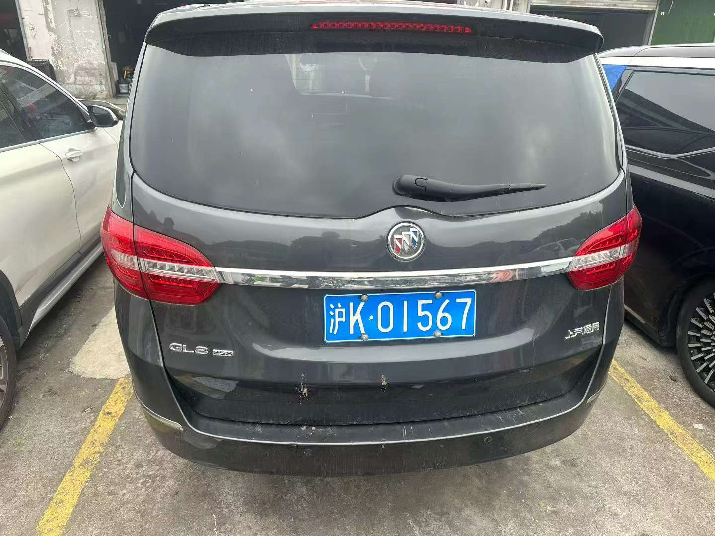 Buick GL8 25S 8